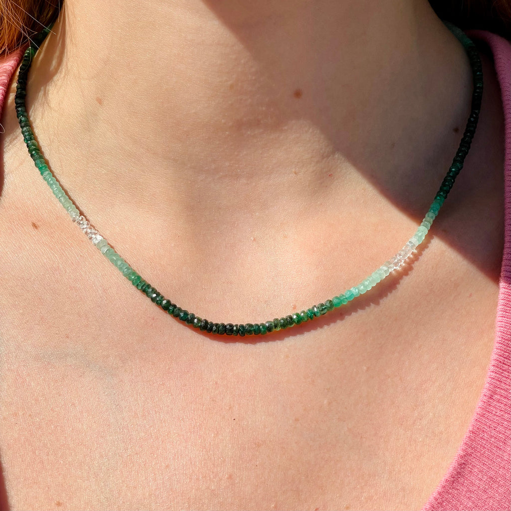 Shaded emerald bead necklace