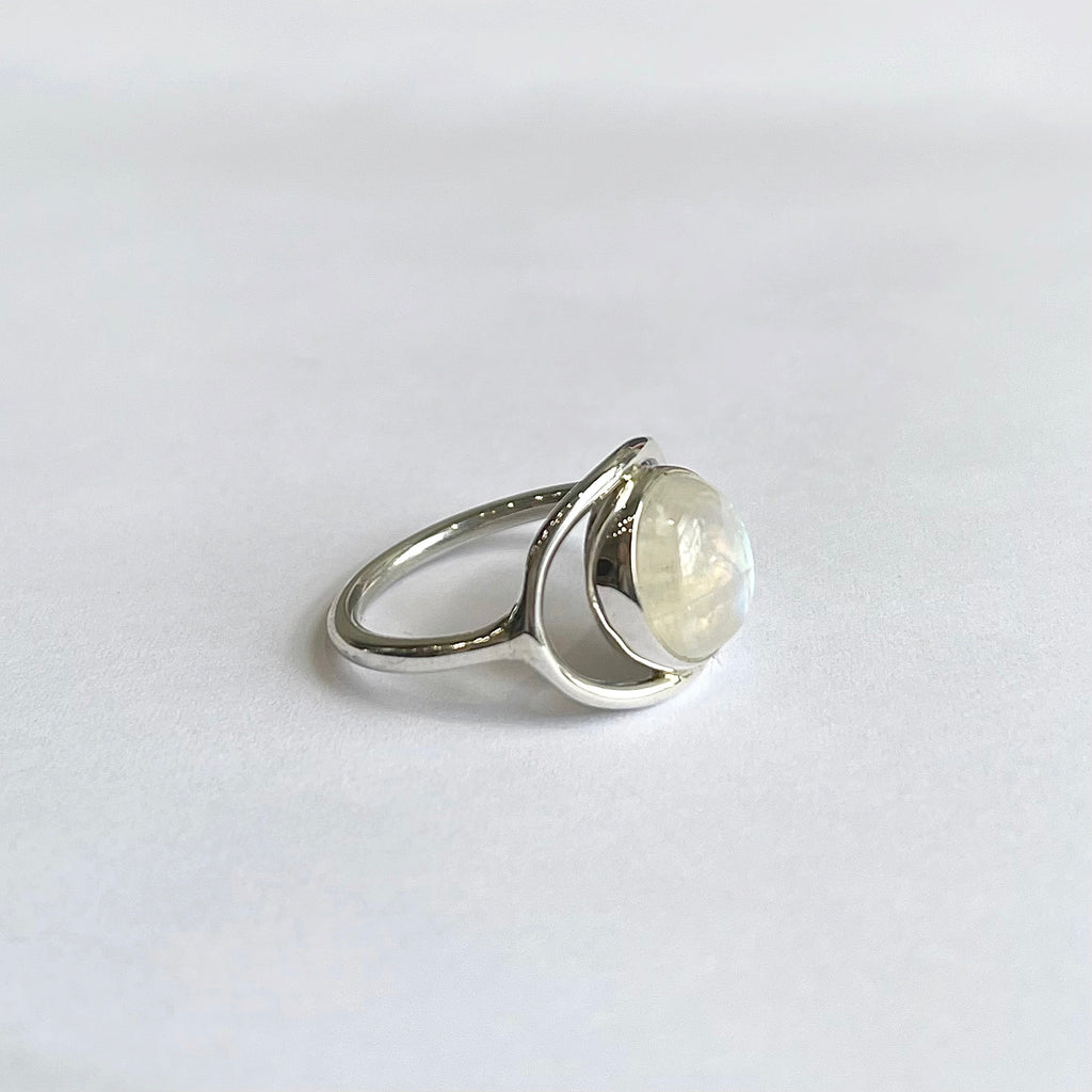 Sterling Silver Round Moonstone Cabochon Ring